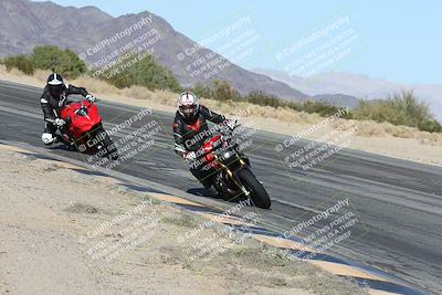 media/Dec-01-2025-Moto Forza (Mon) [[2daa91e15f]]/2-Intermediate Group/Session 4 (Turn 10 Inside)/